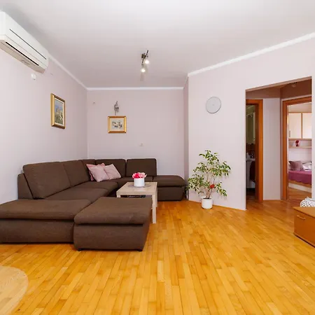 Appartement Ereiz *