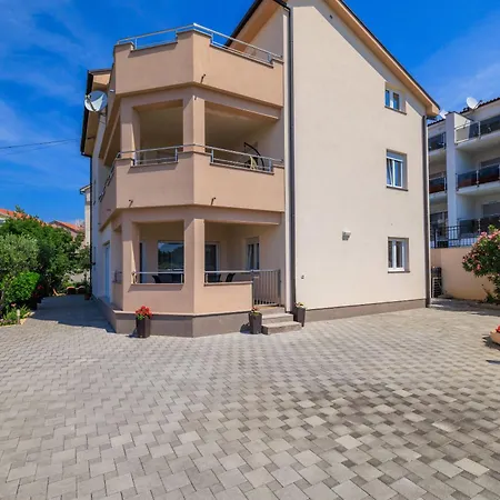 Apartment Ereiz