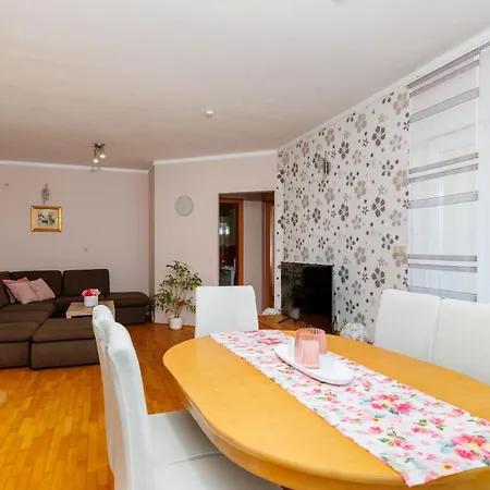 Apartament Ereiz Crikvenica